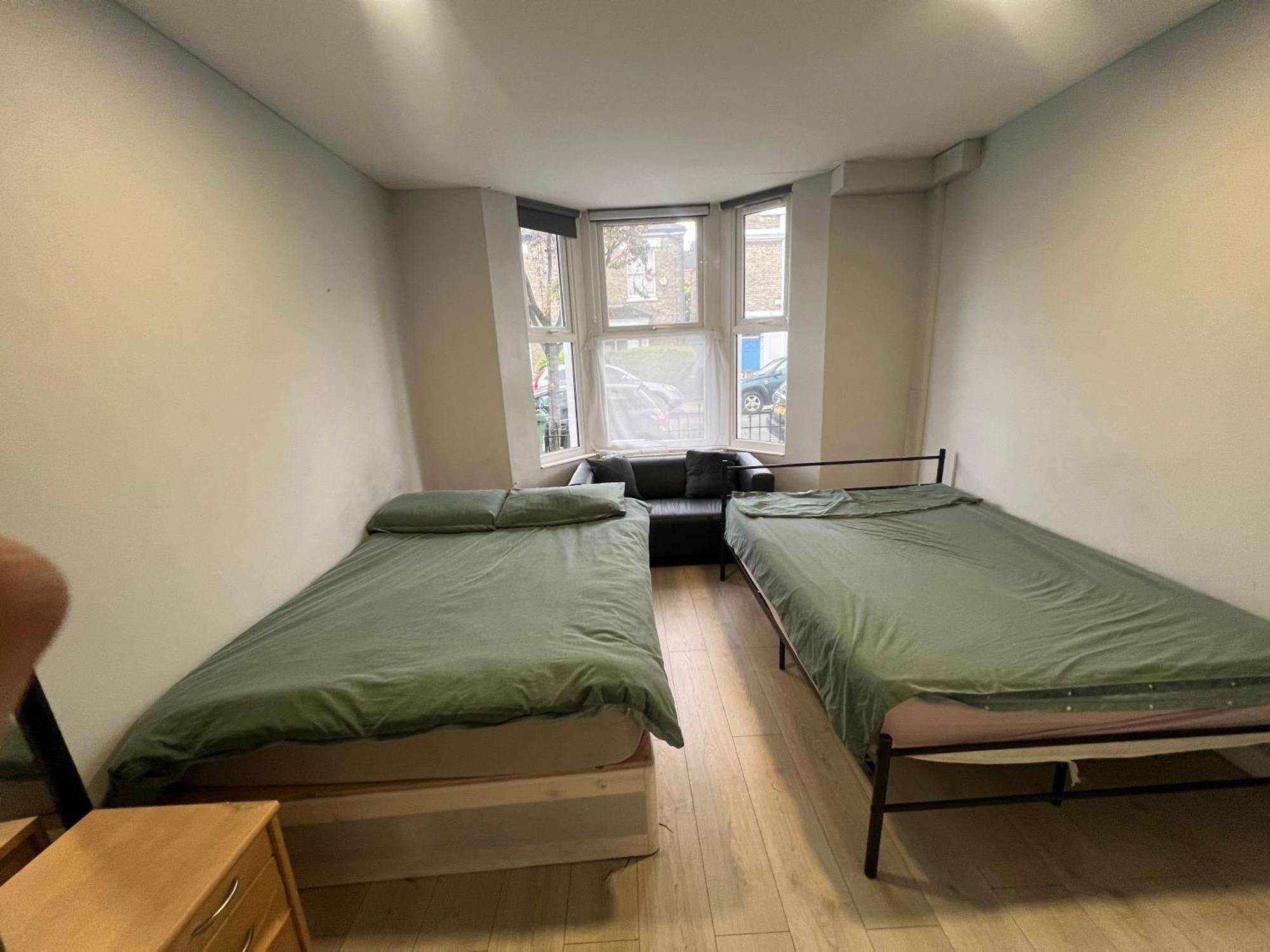 Sterne Street 4 Person Room London Eksteriør billede